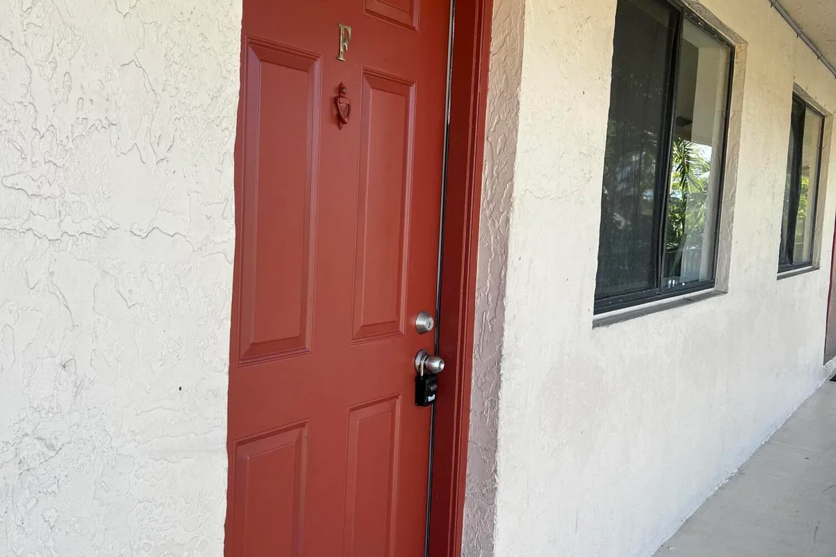 700 Nottingham Cir #F, Lake Worth: photo 1 of 16