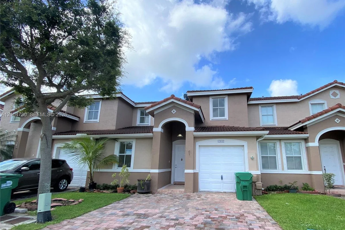 13832 SW 273rd Ter, Homestead: photo 1 of 24