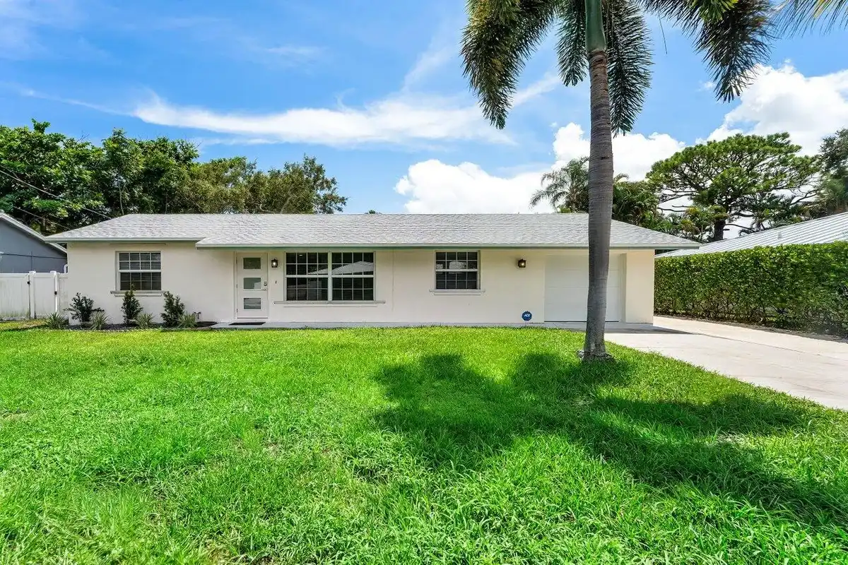 2350 Niki Jo Ln, Palm Beach Gardens: photo 1 of 23