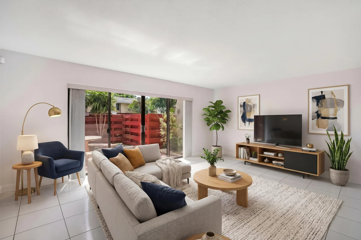 3015 Oaktree Ln #277, Hollywood: photo 1 of 29