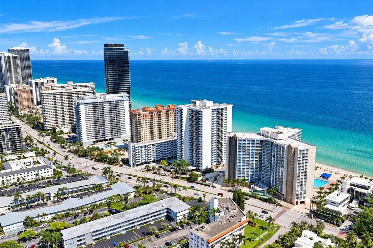 3180 S Ocean Dr #304, Hallandale Beach: photo 1 of 39