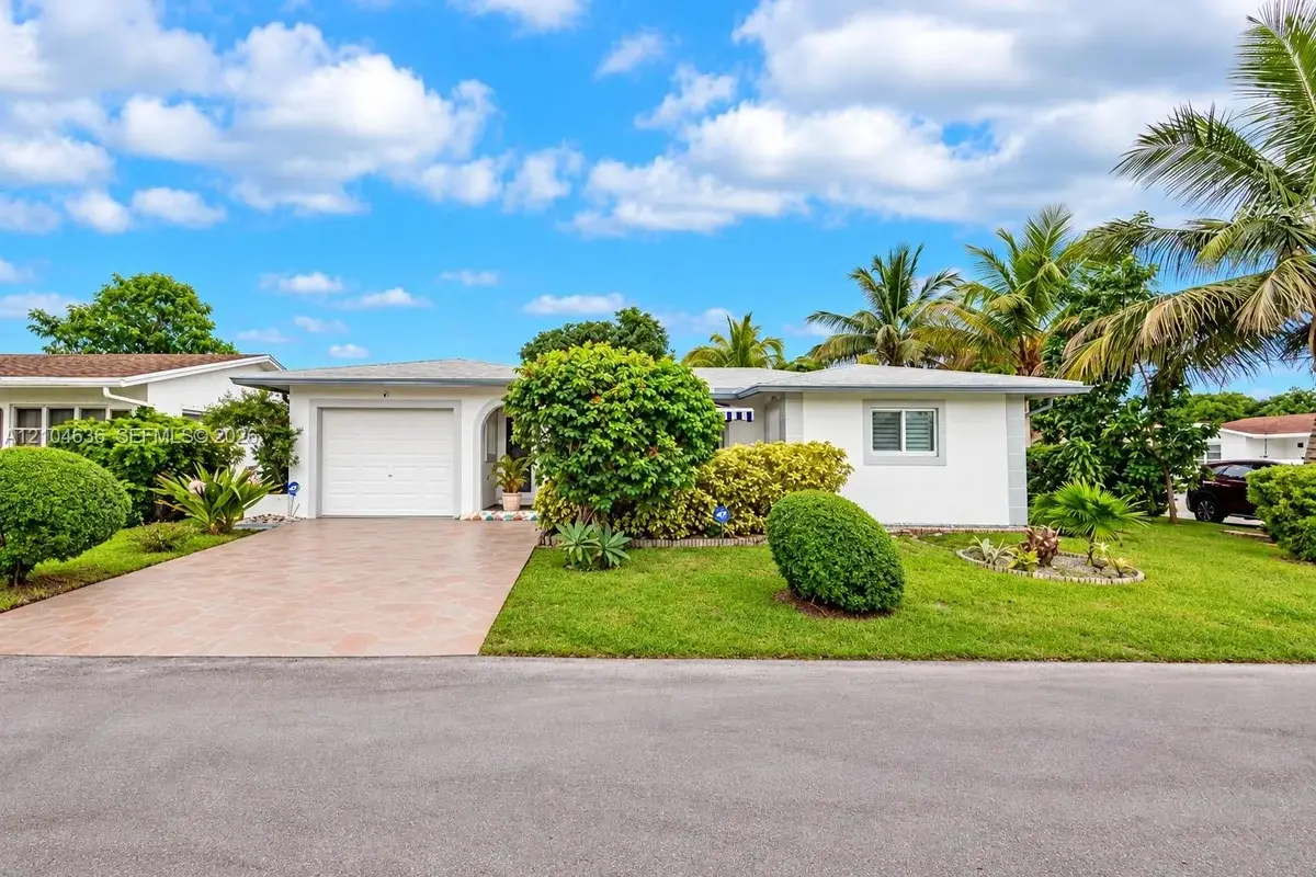 6100 NW 73rd Ave, Tamarac: photo 1 of 28
