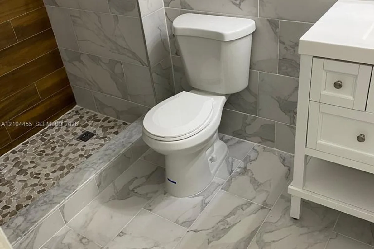 4450 NW 79th Ave #1C, Doral: photo 1 of 8