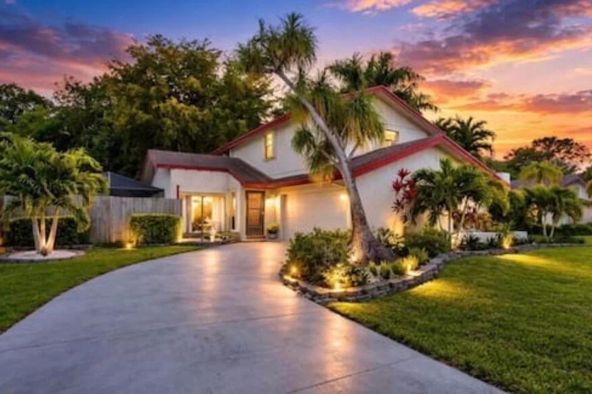 4966 NW 6th St, Coconut Creek: photo 1 of 54