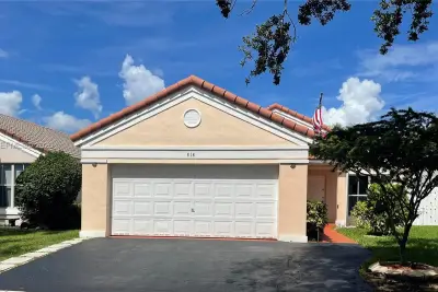 816 Sand Creek Cir, Weston: photo 1 of 41