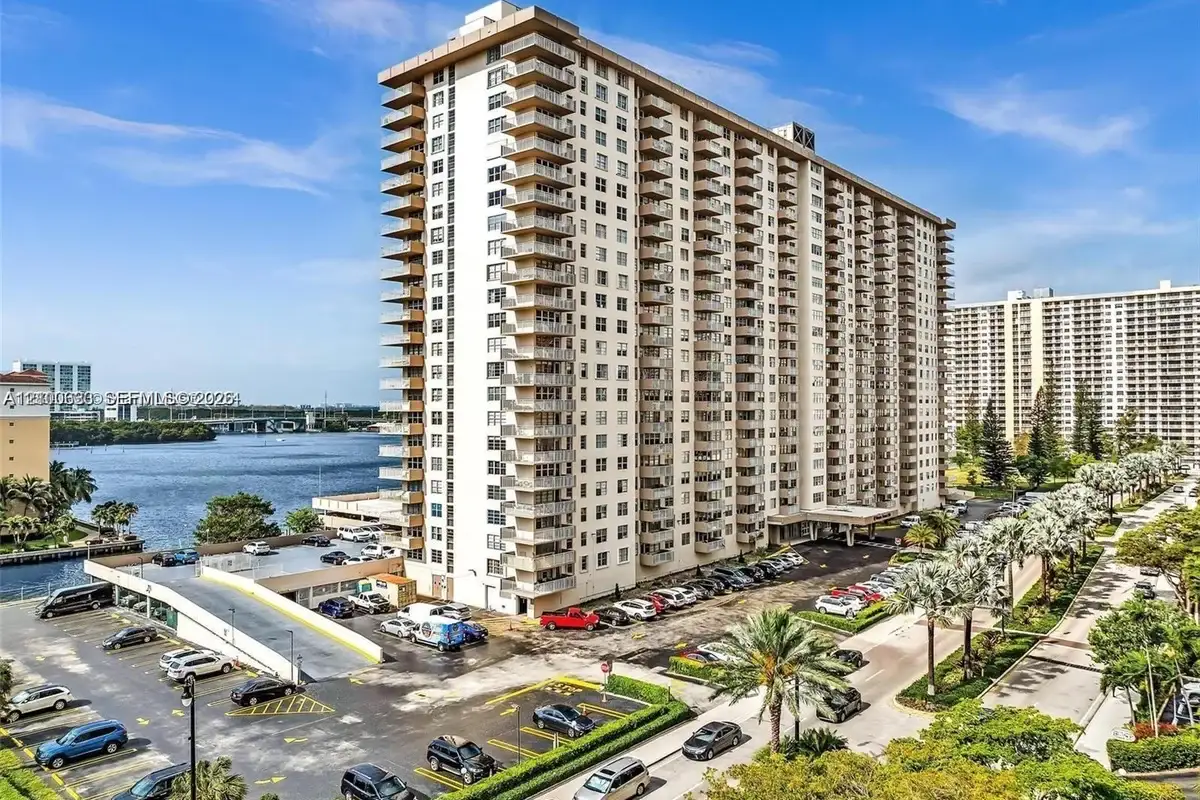 250 174th St #502, Sunny Isles Beach: photo 1 of 14