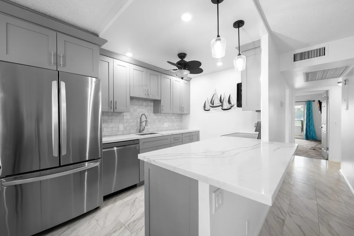 2025 Guildford B, Boca Raton: photo 1 of 20
