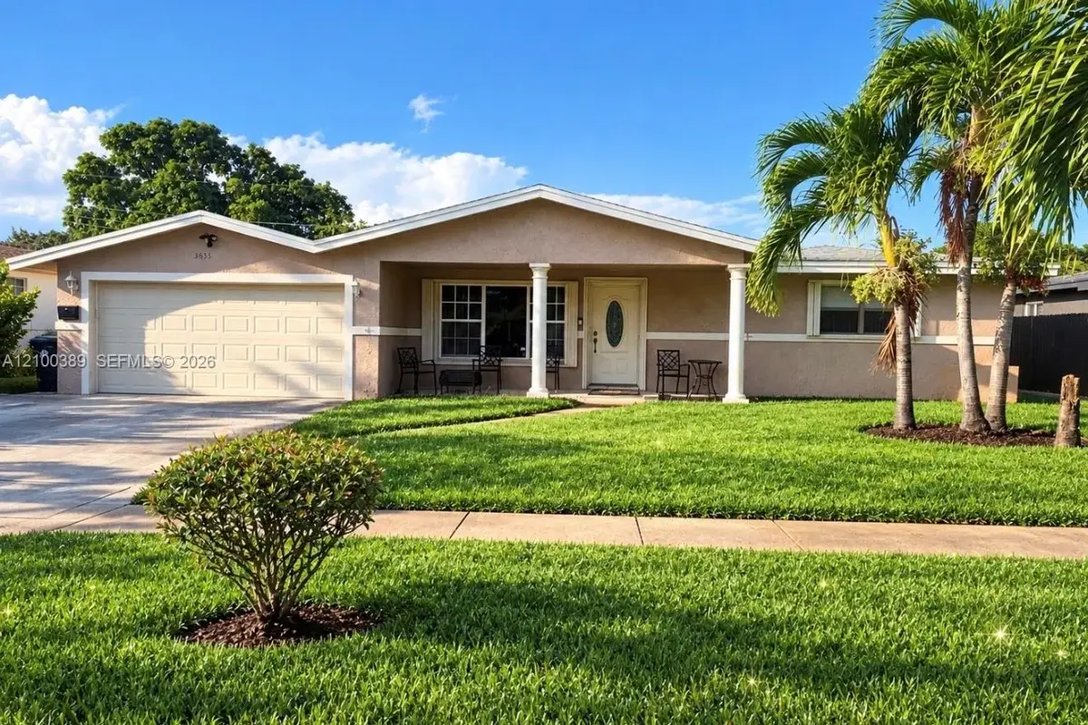 3851 SW 11th St, Fort Lauderdale: photo 1 of 23
