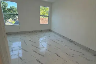 1652 Madison St, Hollywood: photo 1 of 3