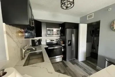 110 Villa Cir, Boynton Beach: photo 1 of 58