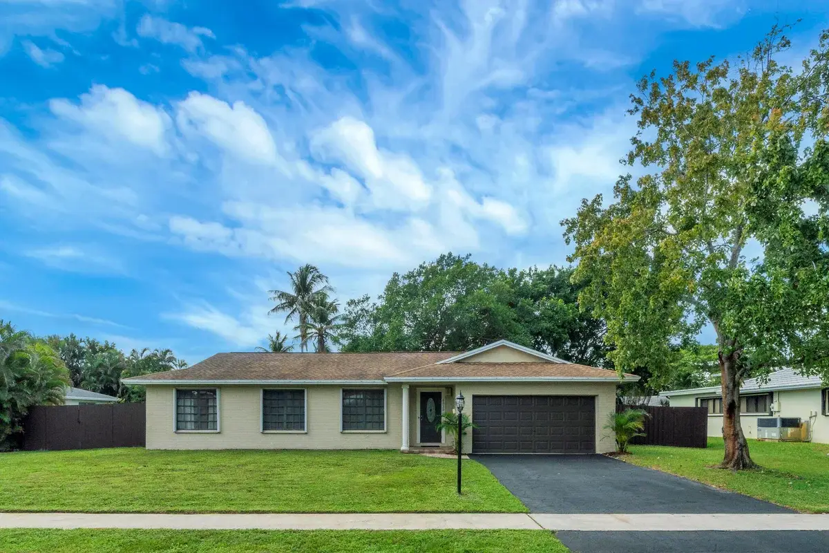 6030 SW 8th Ct, Plantation: photo 1 of 72