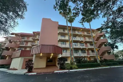 7401 NW 16th St #407, Plantation: photo 1 of 8