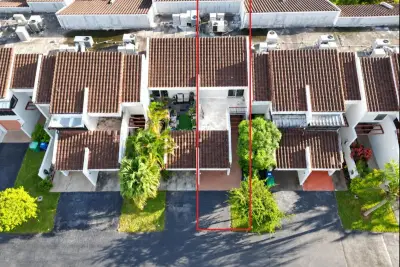 6479 Racquet Club Dr, Lauderhill: photo 1 of 38