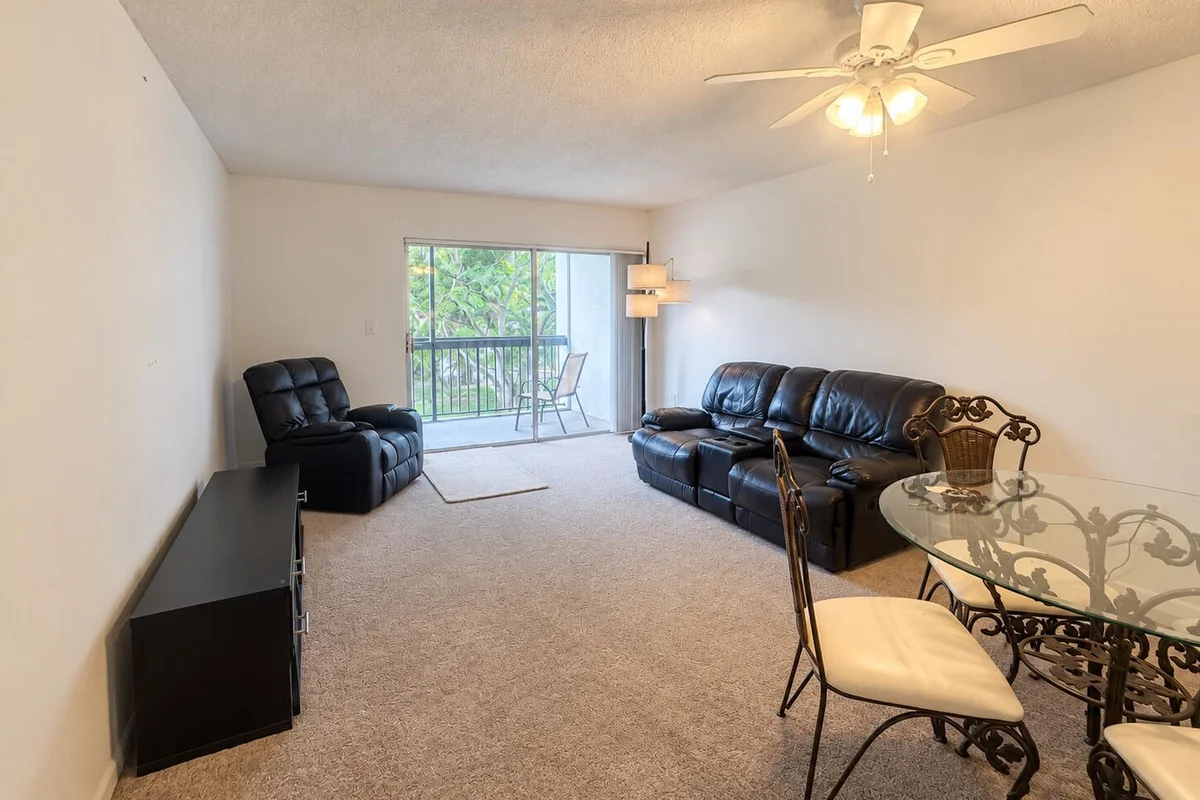 711 N Pine Island Rd #204, Plantation: photo 1 of 14