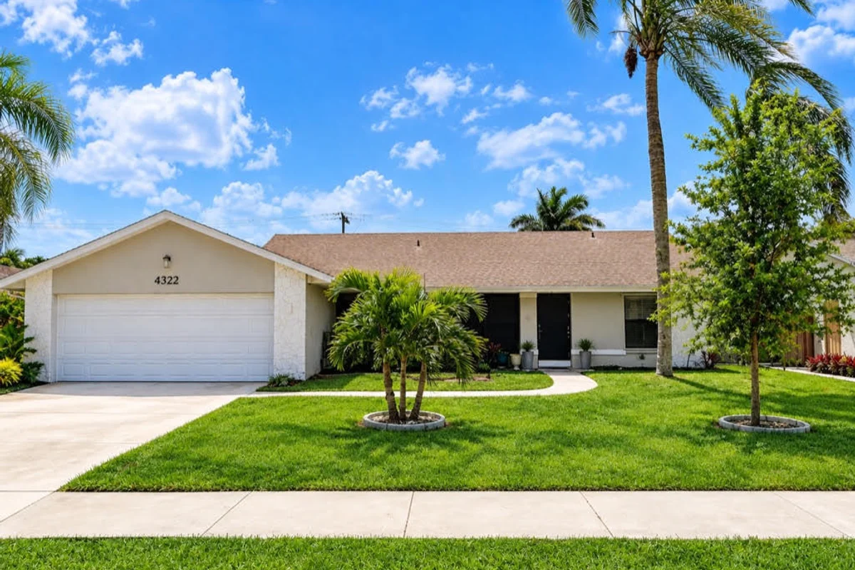 4222 NW 6th Ct, Deerfield Beach: photo 1 of 13