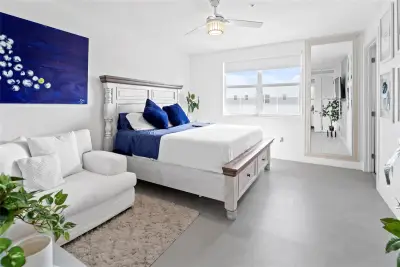 410 NE 36th St #7, Oakland Park: photo 1 of 28