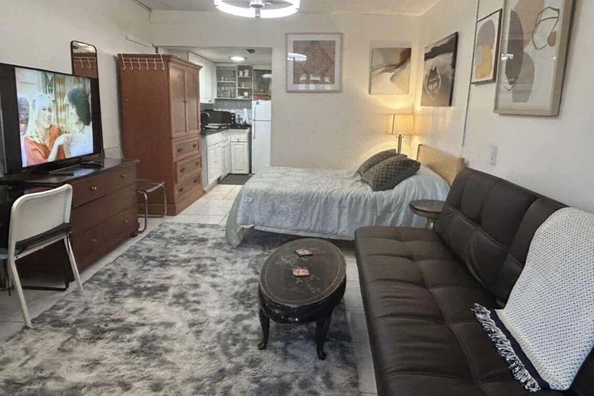 18335 Collins Ave #159, Sunny Isles Beach: photo 1 of 12