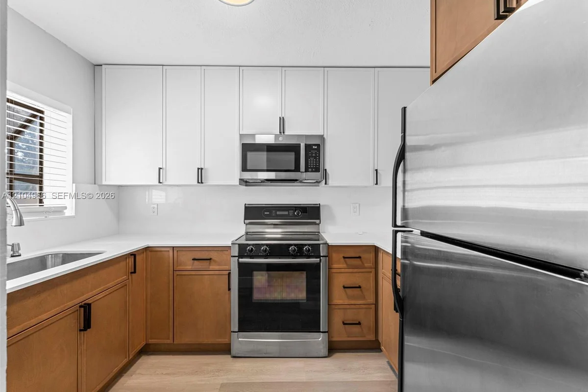 1605 Congressional Way, Deerfield Beach: photo 1 of 45