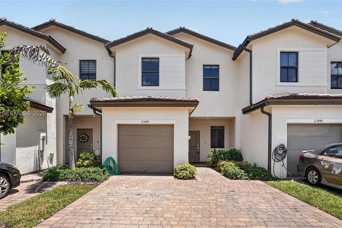 23441 SW 129th Ave, Homestead: photo 1 of 46
