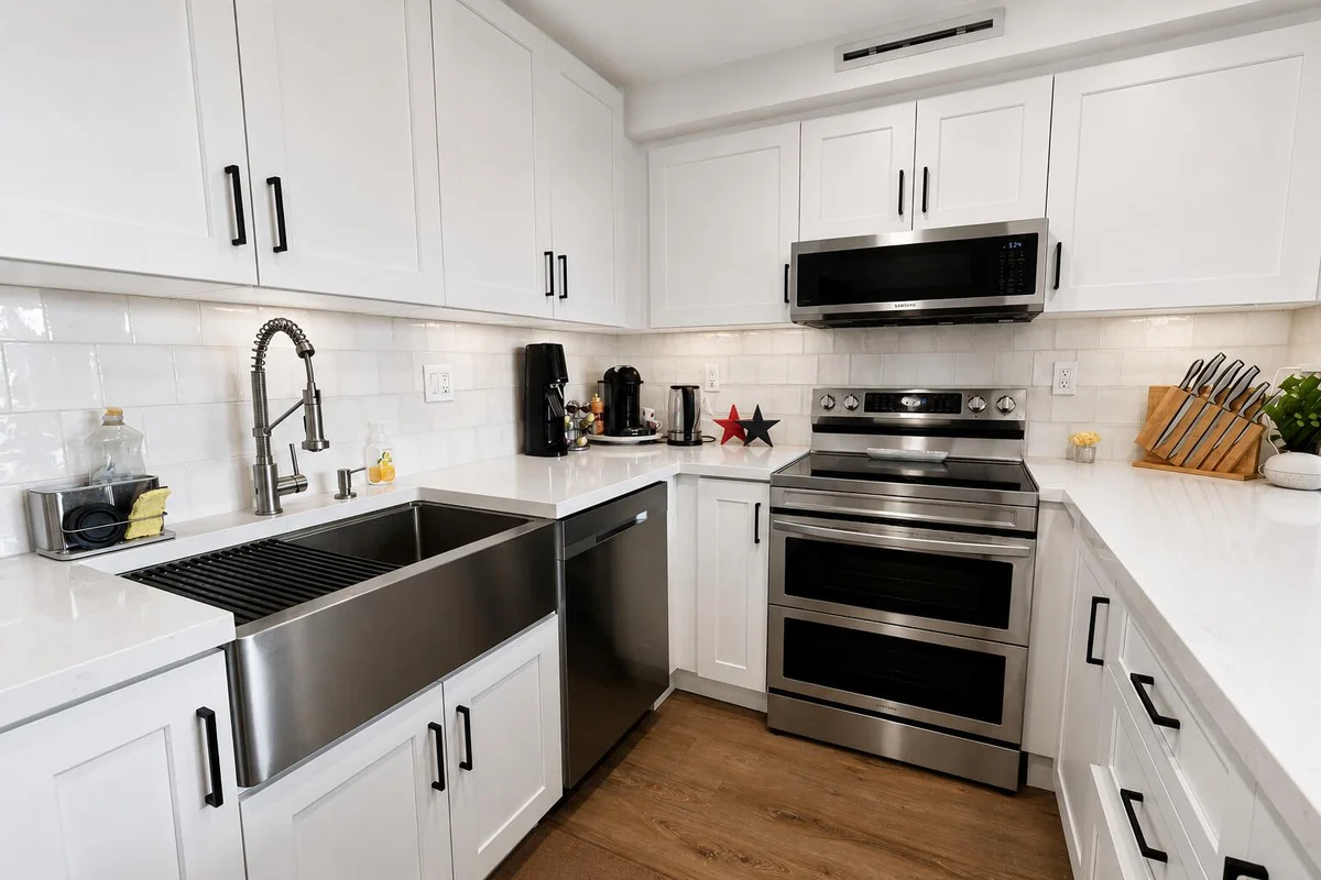 9491 Evergreen Pl #307, Davie: photo 1 of 21