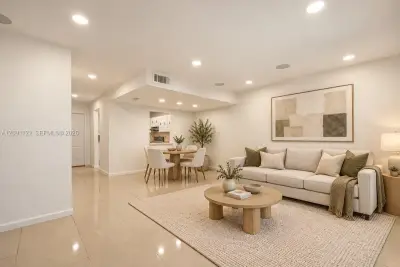 17086 NW 55th Ave, Miami Gardens: photo 1 of 40