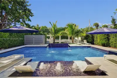 7640 Bayside Ln, Miami Beach: photo 1 of 48