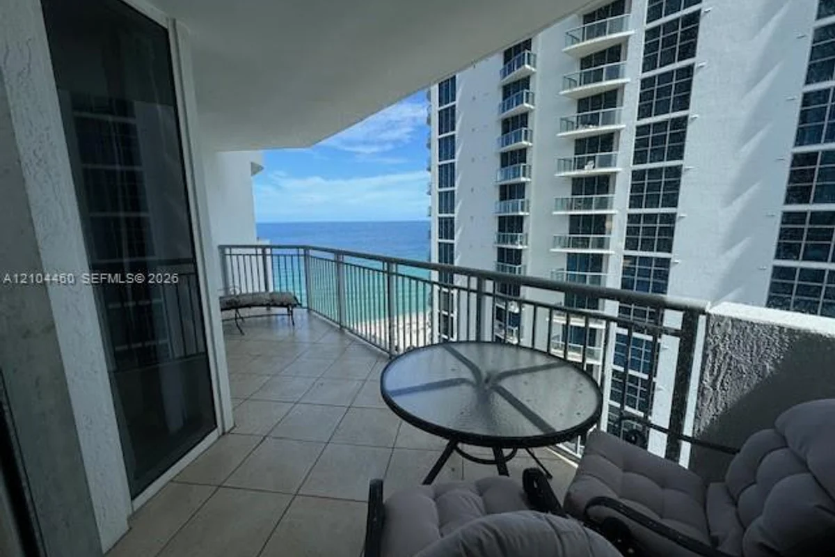 17375 Collins Ave #1505, Sunny Isles Beach: photo 1 of 29