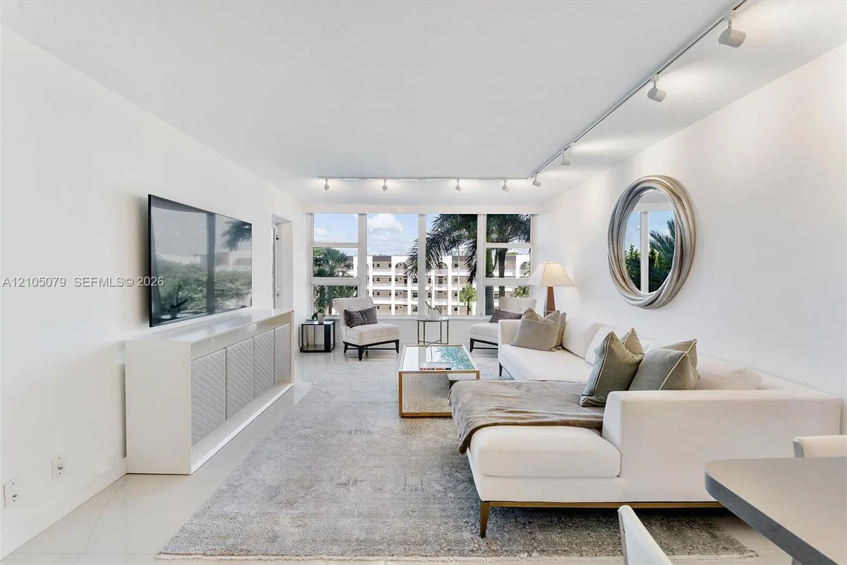 1620 S Ocean Blvd #3J, Lauderdale-by-the-Sea: photo 1 of 43