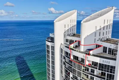 18101 Collins Ave #TS-5506, Sunny Isles Beach: photo 1 of 47
