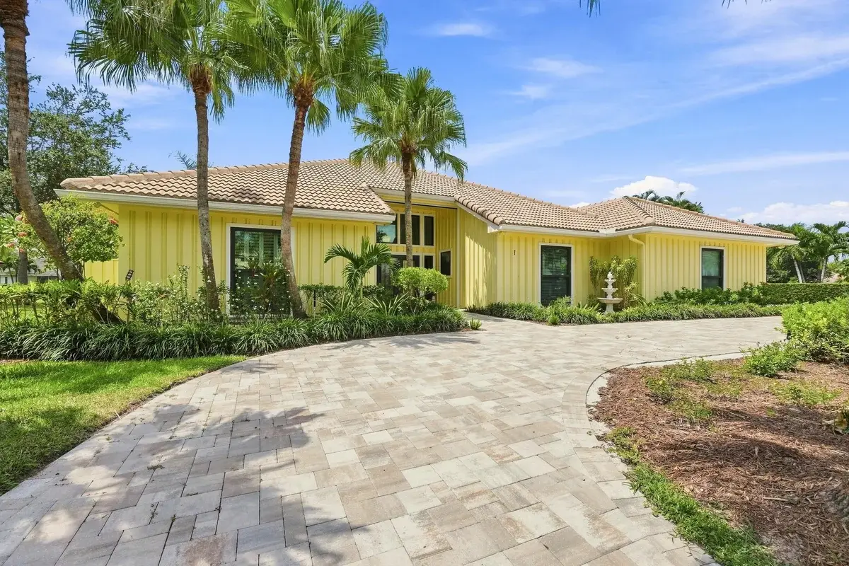 1 Wycliff Rd, Palm Beach Gardens: photo 1 of 36