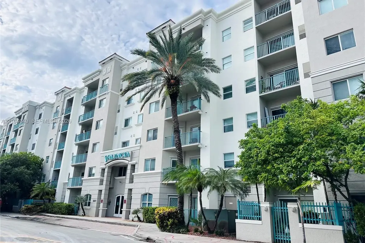 6001 SW 70th St #654, South Miami: photo 1 of 24