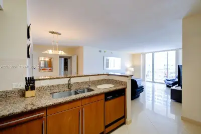 2401 S Ocean Dr #PH-A3, Hollywood: photo 1 of 12