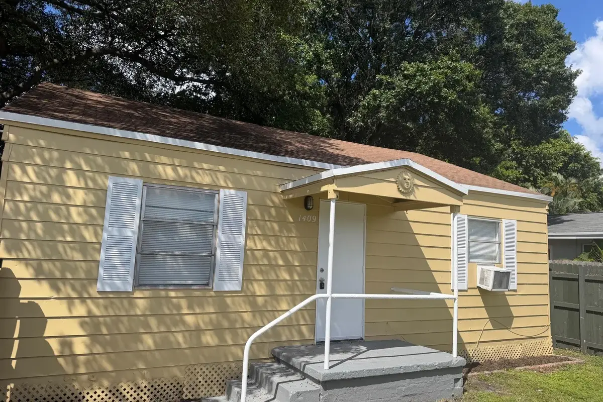 1409 NE 5th Ter, Fort Lauderdale: photo 1 of 16