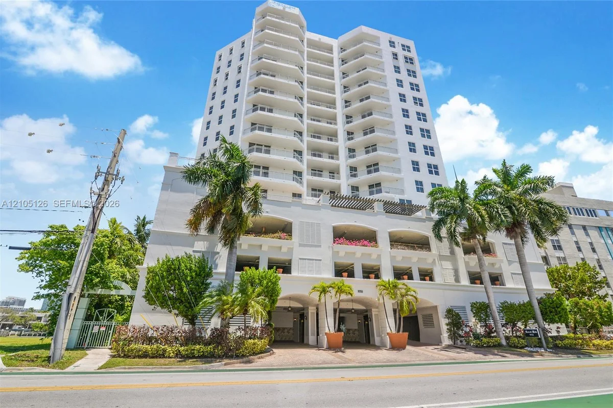 9751 E Bay Harbor Dr #8D, Bay Harbor Islands: photo 1 of 18