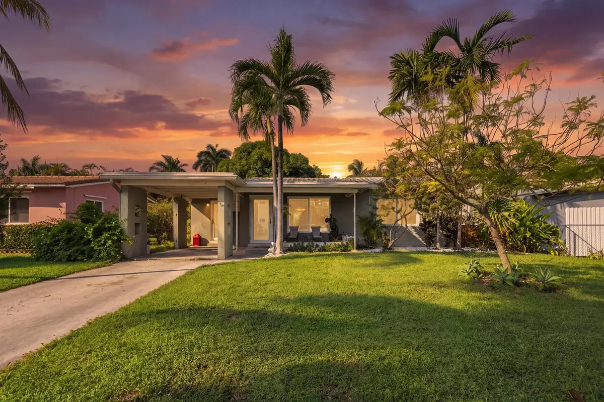 1429 Hayes St, Hollywood: photo 1 of 31