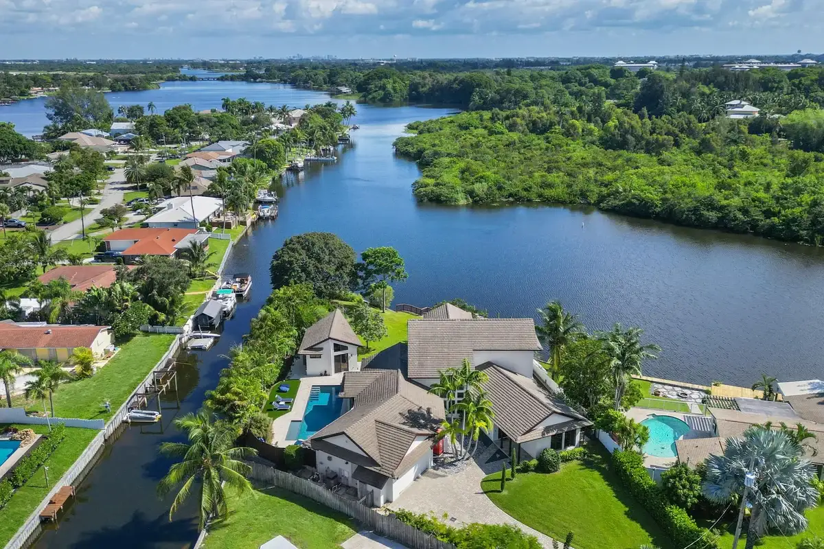 6787 Bayshore Dr, Lake Worth: photo 1 of 76