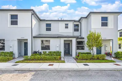 35703 SW 178th Pl, Homestead: photo 1 of 25