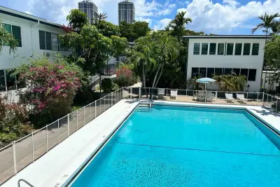 4720 Pine Tree Dr #11, Miami Beach: photo 1 of 25