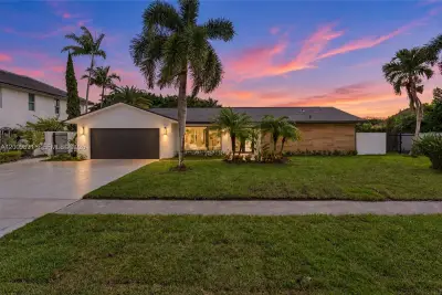 3512 Diane Dr, Boynton Beach: photo 1 of 40
