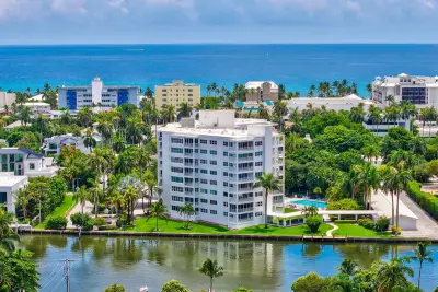 1000 Lowry St #5G, Delray Beach: photo 1 of 32