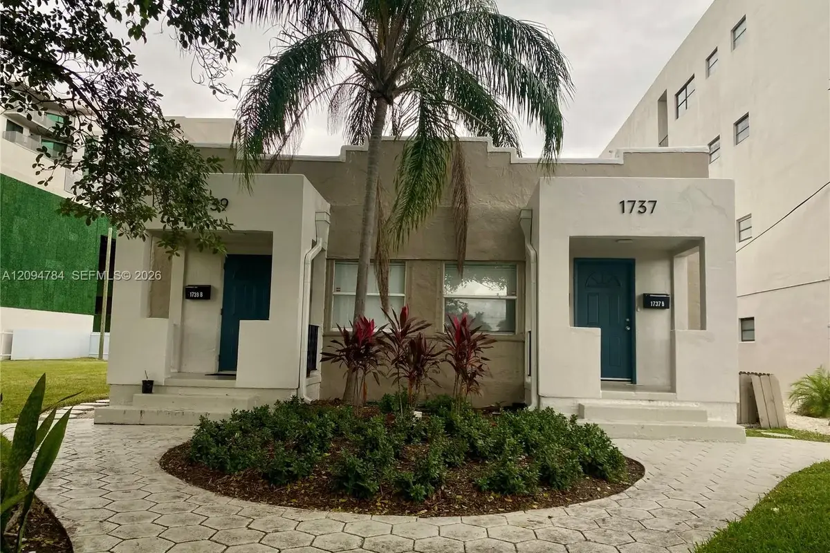 1737 Dewey St, Hollywood: photo 1 of 50