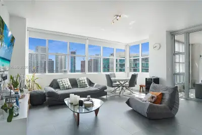 3301 NE 1st Ave #H2202, Miami: photo 1 of 22