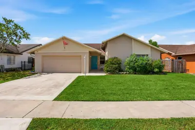 22977 SW 56th Ave, Boca Raton: photo 1 of 42