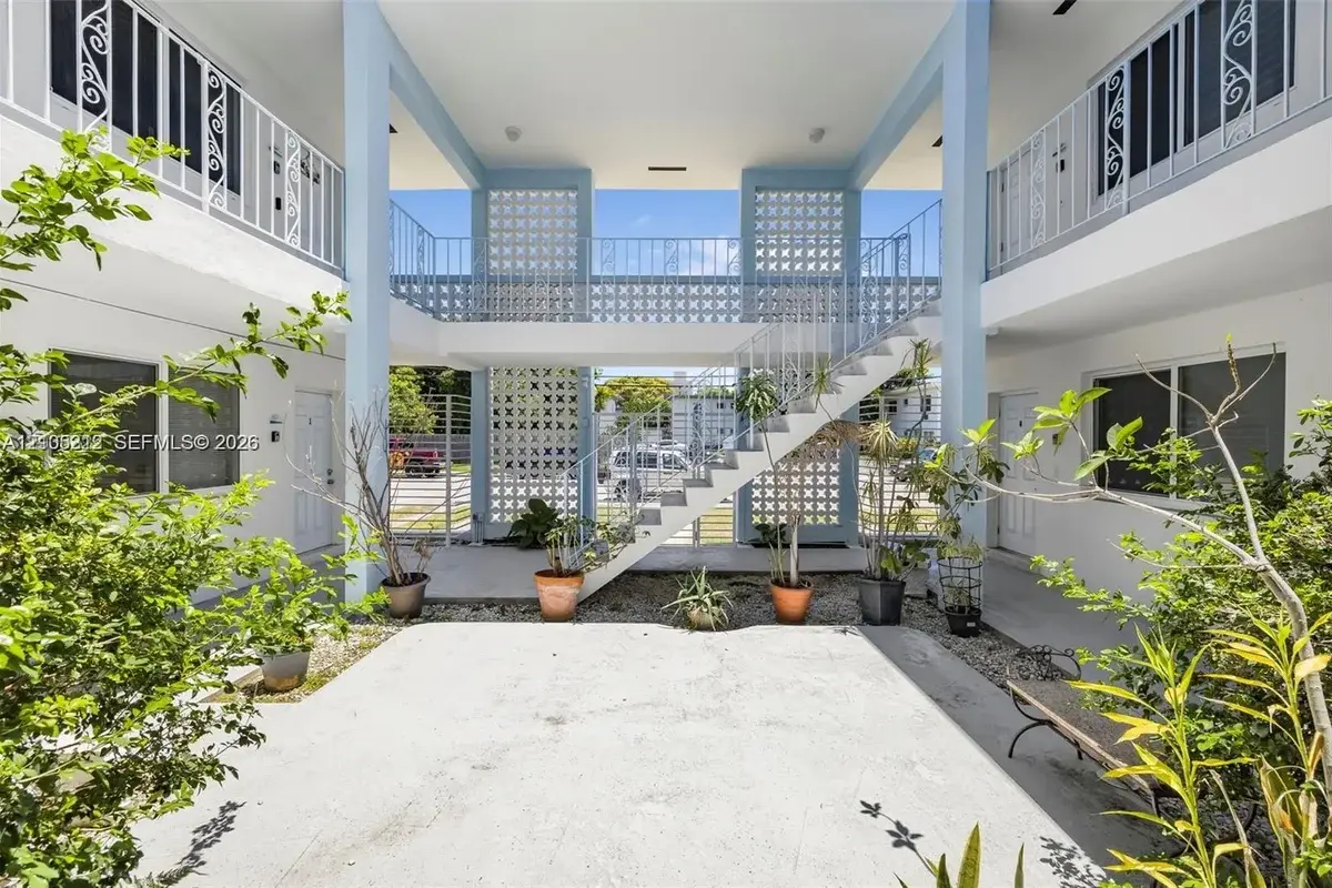 501 NE 82nd Ter #1, Miami: photo 1 of 11