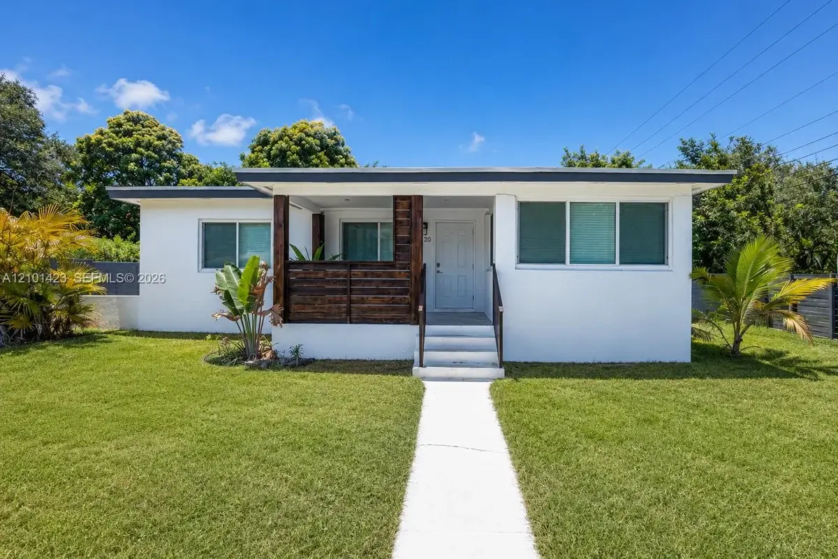 1800 NE 154th St, North Miami Beach: photo 1 of 29