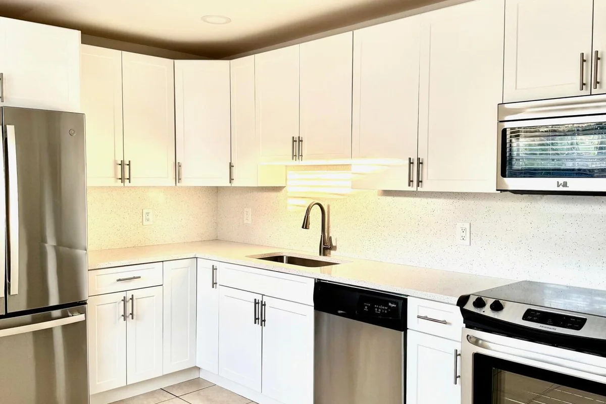 5549 Papaya Rd, West Palm Beach: photo 1 of 15