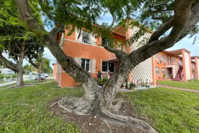 3591 SW 10th St #12b, Miami: photo 1 of 27
