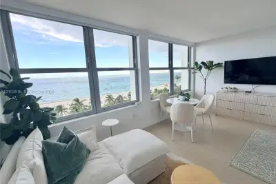 2899 Collins Ave #931, Miami Beach: photo 1 of 31