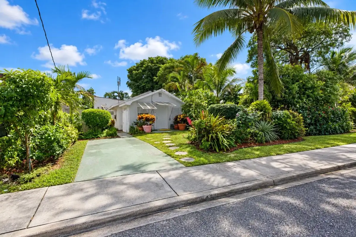 906 S J St, Lake Worth Beach: photo 1 of 33