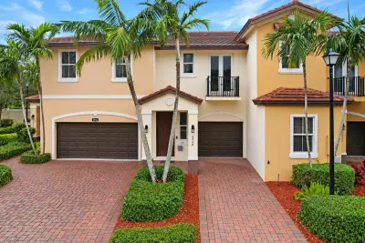 6960 Long Pine Cir, Coconut Creek: photo 1 of 28